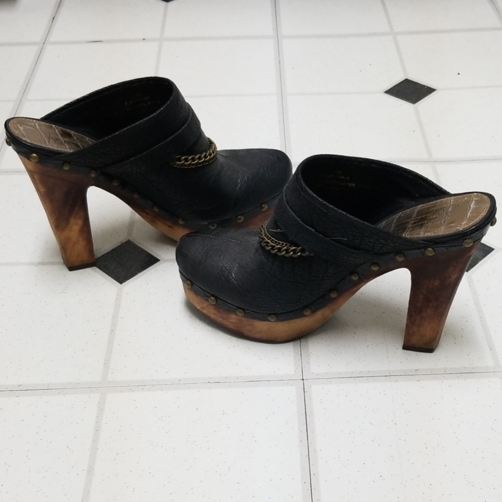 Sam Edelman clogs size 10.